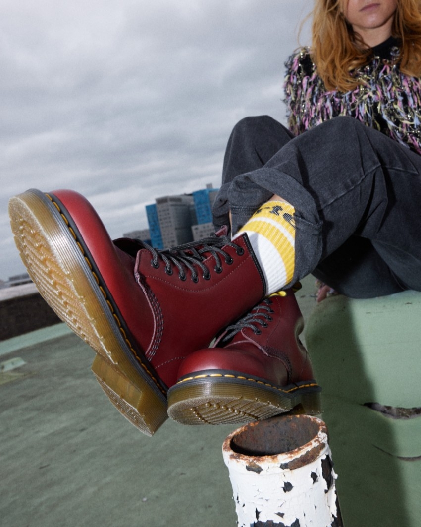Dr martens smooth hotsell cherry