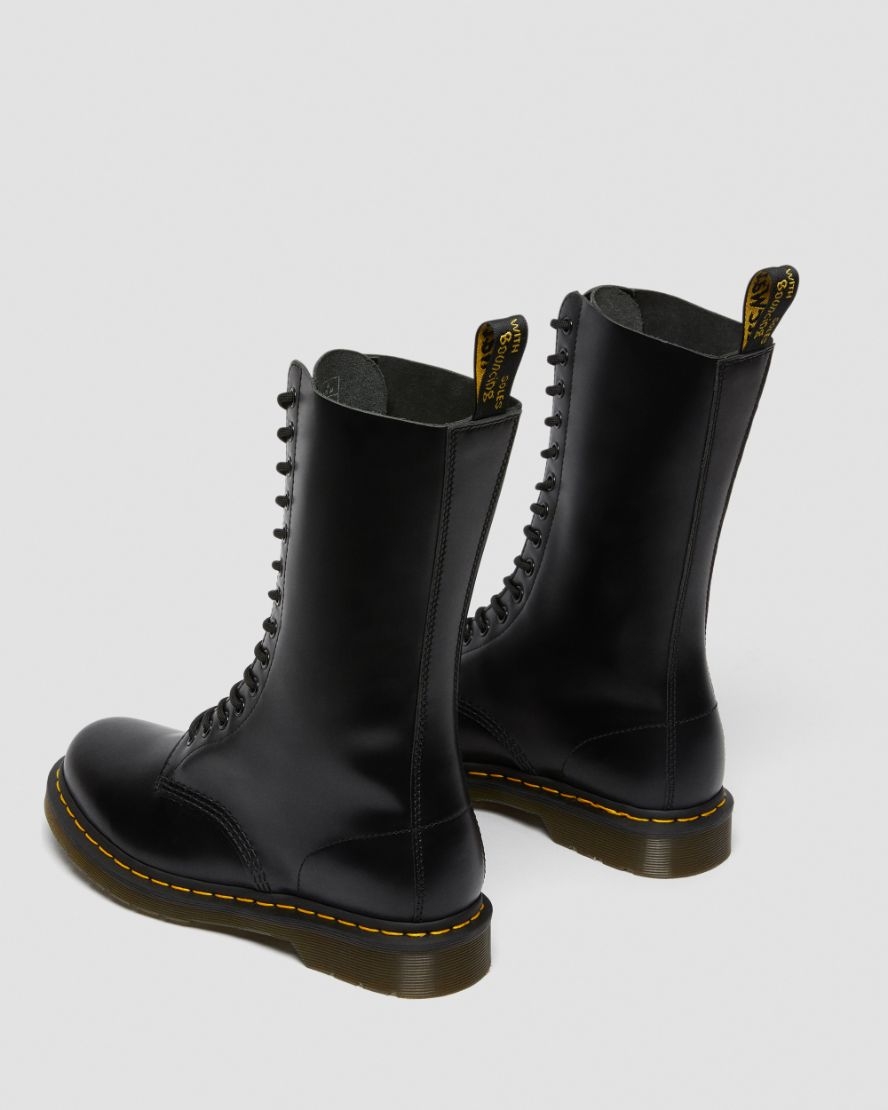 1914 Smooth Dr. Martens